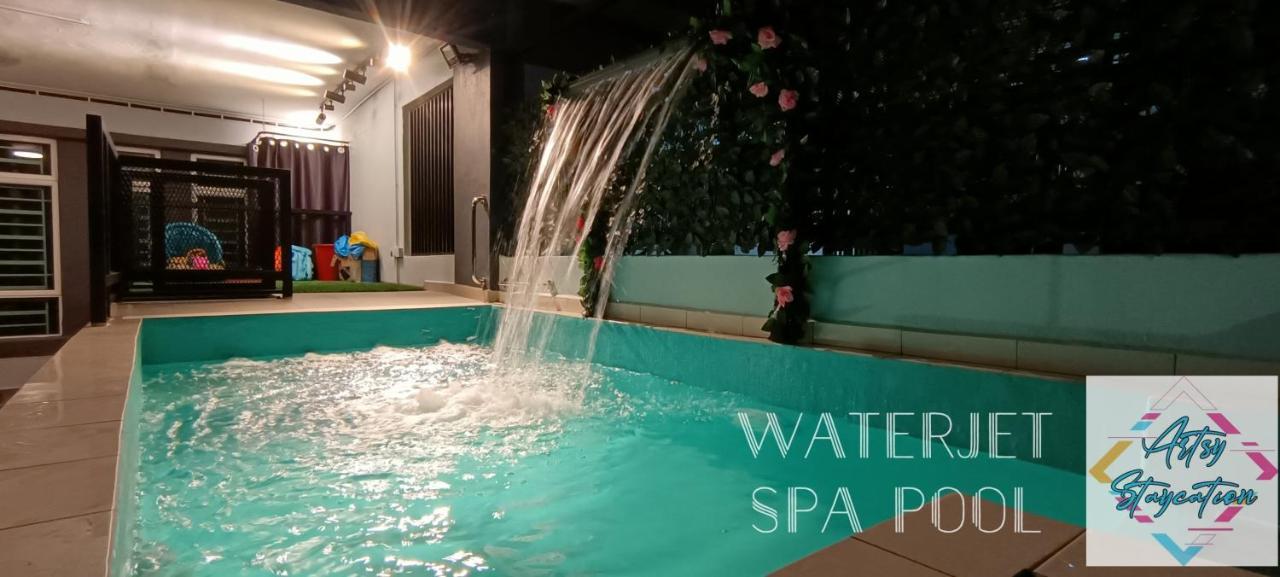 Artsy Staycation Malacca Bagian luar foto